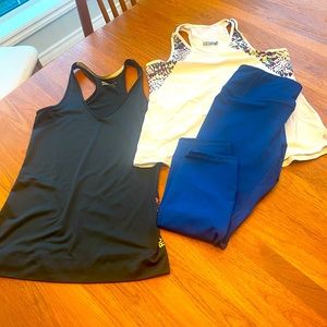Set of M workout gear, 2 tank tops, 1 pair of capri leggings